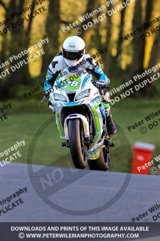 cadwell no limits trackday;cadwell park;cadwell park photographs;cadwell trackday photographs;enduro digital images;event digital images;eventdigitalimages;no limits trackdays;peter wileman photography;racing digital images;trackday digital images;trackday photos